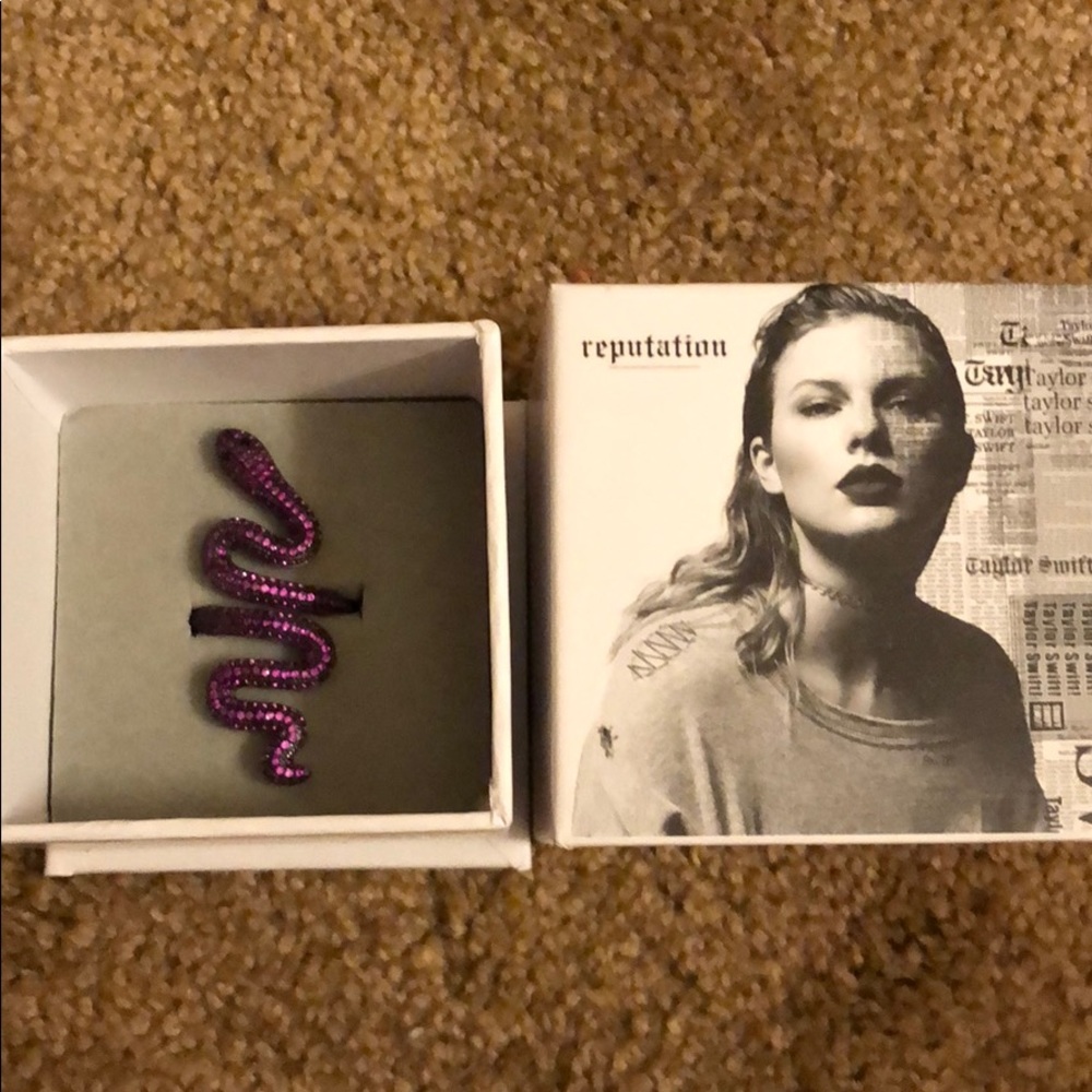 Taylor Swift Snake Ring